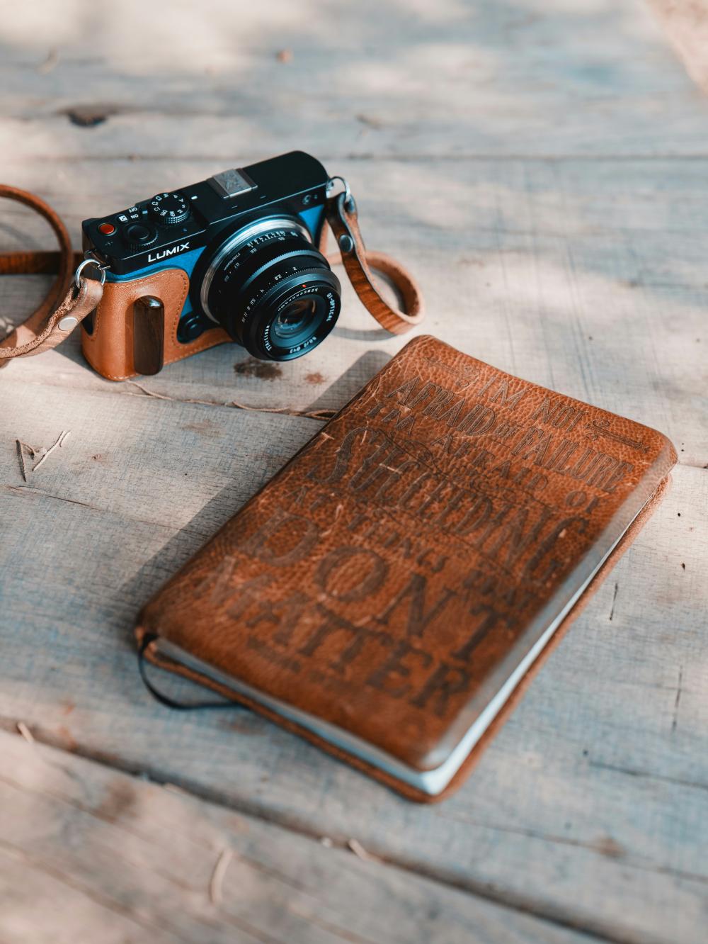 aaron-burden-r0Nb1PPVHeE-unsplash