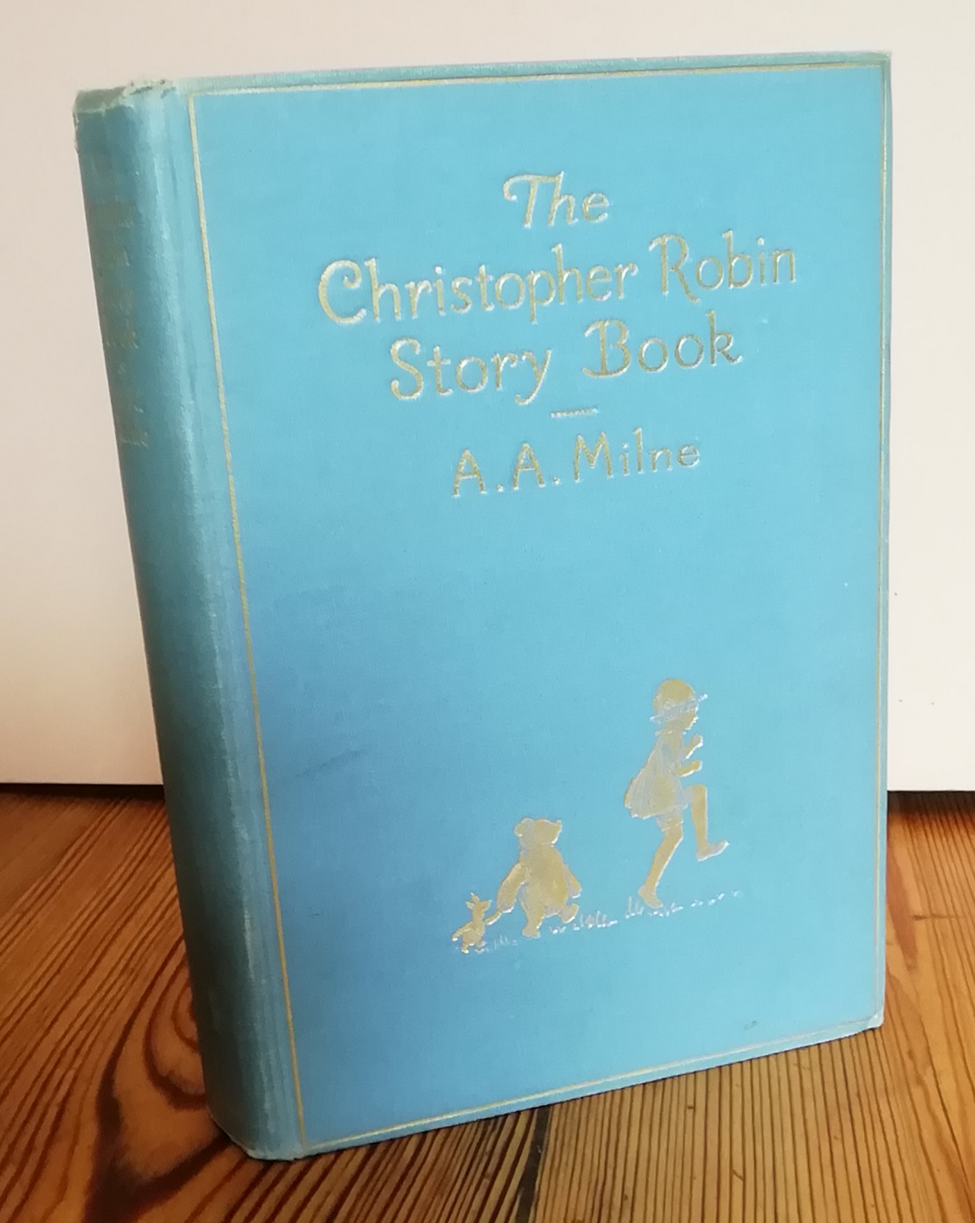 the world of christopher robin book