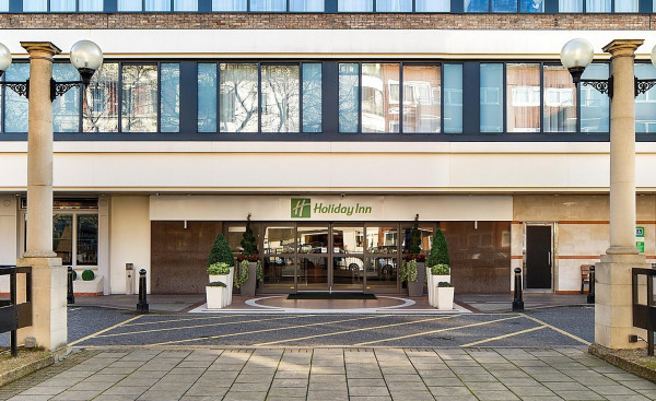 holiday-inn-Coram st -cropped